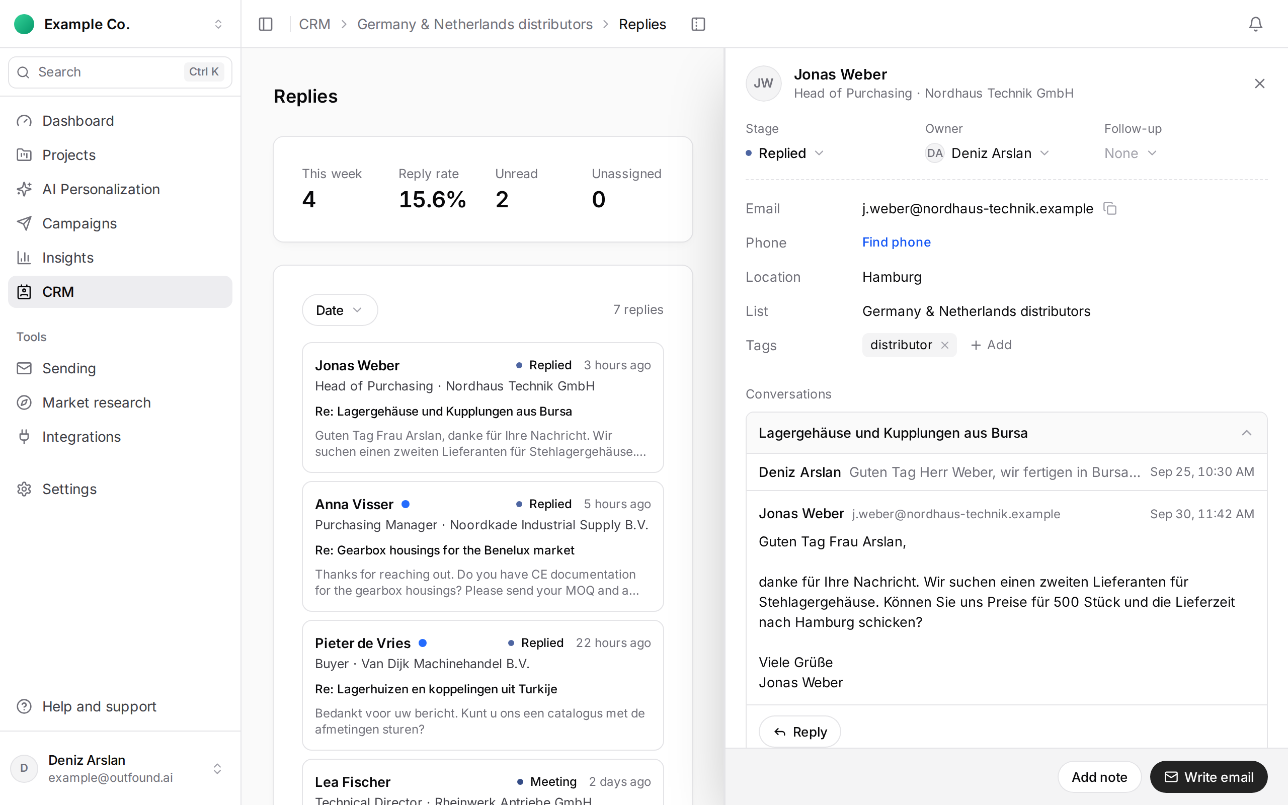 Replies in the CRM: the reply list and an open conversation with the Reply button